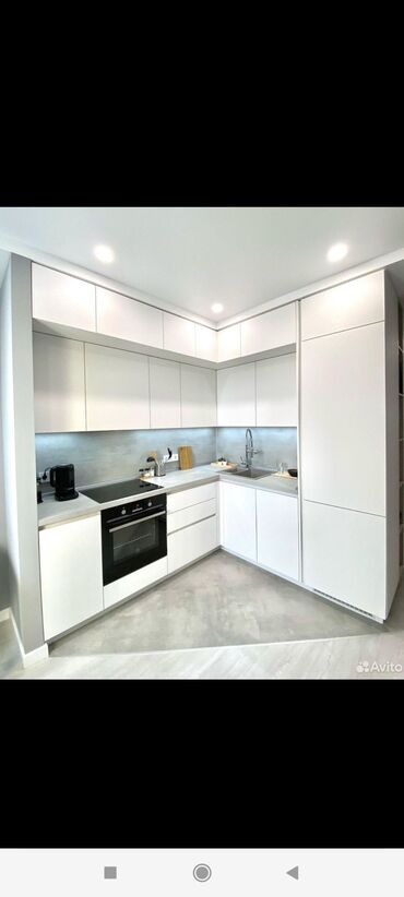 Кухонные гарнитуры: Кухонный гарнитур — 3