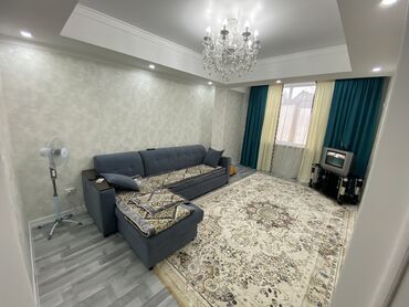 срочно продаётся 1 комнатная квартира в районе ошского рынка по улице молодая гвардия токтогула: 1 комната, 45 м², Индивидуалка, 1 этаж, Евроремонт