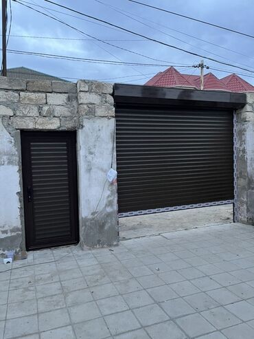 Həyət darvazaları: Darvazalar və qapılar üçün müasir üslubda hazırlanmış rulonlu jalüzlər — 2