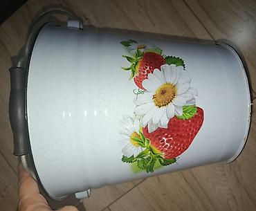 Qab-qacaq və mətbəx ləvazimatları: Yalnız qapaq hissede bir iki yerdə tökmə var,islenmeyib,qapağida — 1