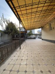 продаю дом киргизия 1: Үй, 300 кв. м, 8 бөлмө, Кыймылсыз мүлк агенттиги, Евро оңдоо