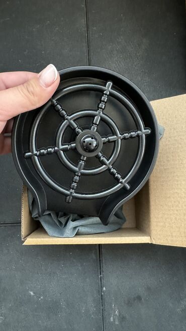 Кухонные мойки: Продается новая мойка! Цена:15000 сом! Качество 100 из 100 Метал — 9