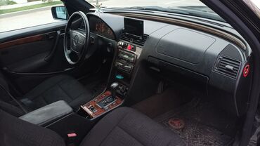 Mercedes-Benz: Mercedes-Benz C-Class: 2.4 l | 1997 il Sedan — 9