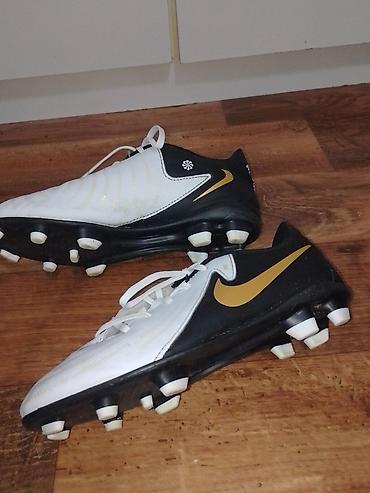 Kopačke: Nike kopačke za prirodnu travu br 36 - Model: Nike (klasična linija sa — 10