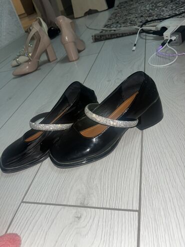 обувь ортопед: Туфли женские на невысоком устойчивом каблуке. - Материал верха