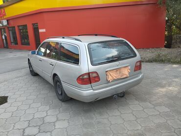 грузовые мерс: Mercedes-Benz 240: 1999 г., 2.4 л, Автомат, Газ, Универсал