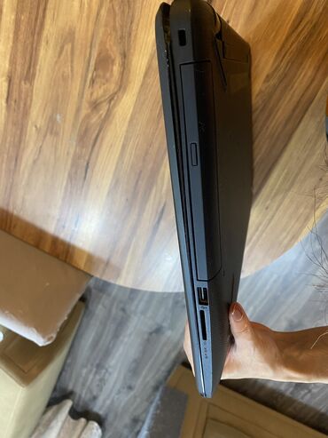 Masaüstü kompüterlər və iş stansiyaları: İşlənmiş HP 17.3 ", AMD A9, 1 TB, Ünvandan götürmə
