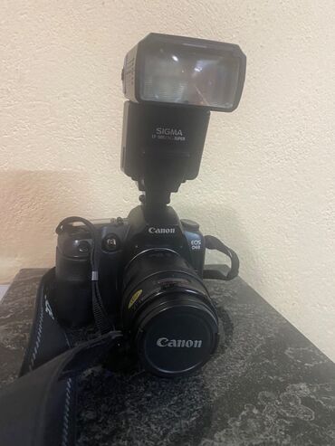 Fotoaparati: Canon aparat D60 uz niega ide torba, punjaca dva, 3 objektiva i
