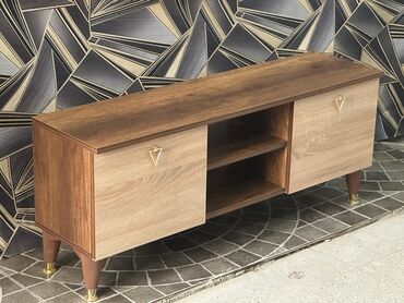 TV altlığı: Yeni, Düz TV altlığı, Polkalı, Türkiyə — 13