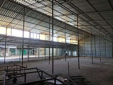 Kommersiya daşınmaz əmlakı: Təyinat:Anbar və sex Sahə:100-1500 m2 Videomüşahidə:VAR Sanitar — 7