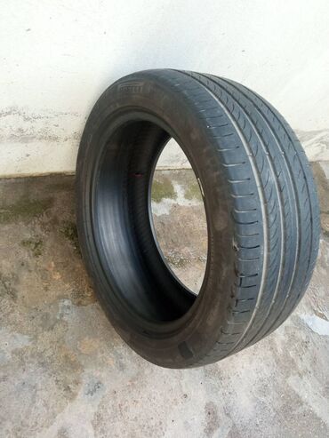 disk 18: İşlənmiş Şin Pirelli 245 / 45 / R 18