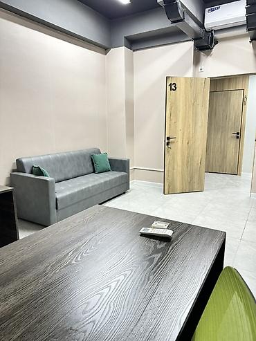 купить комнату под прописку: Сдаю Офисный кабинет: 20 м², С ремонтом, Первая линия — 4