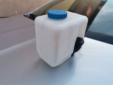 Auto delovi: Posuda prskalice brisaca sa motorom Lada 2121,21213,21214 Niva, Lada — 2