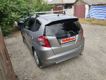 машина дишовый: Honda Fit: 1.5 л, Автоматические, Бензин, Хэтчбэк