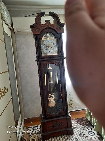 Ev saatları: Yerüstü saatlar, Mexaniki, Mayatnik — 1