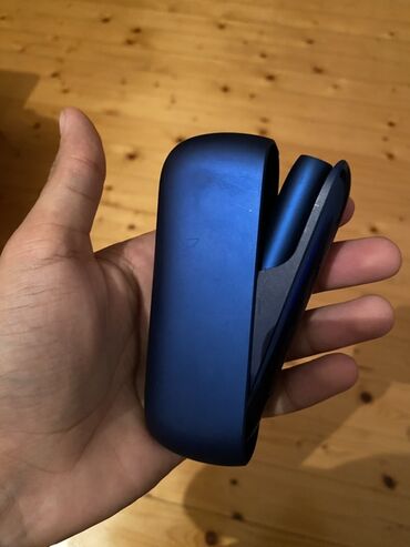 Toy paltarları və aksesuarları: Məhsul: IQOS elektron tütün qızdırıcı qurğu (mavi) Qeyd: - Şəkillərdə