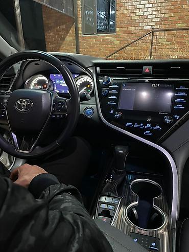 тойота краун 2023: Toyota Camry: 2018 г., 2.5 л, Вариатор, Гибрид, Седан — 6