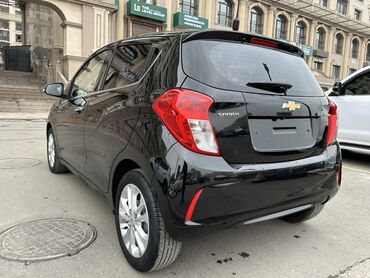 Chevrolet: Chevrolet Spark: 2019 г., 1 л, Автомат, Бензин, Хэтчбэк — 4