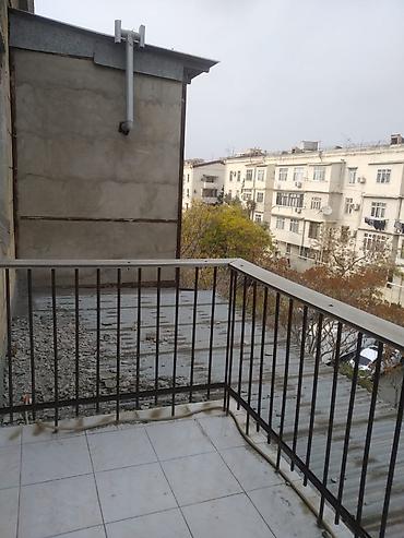 studio menziller: Stalinka layihəli 3 otaqlı 80.0m² boş mənzil kirayə verilir. Metroya — 7