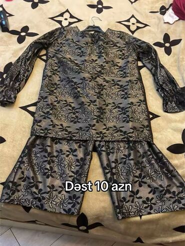 Pencəklər: Qadın geyimləri – müxtəlif modellər - Qara qısa bleizer: klassik — 51