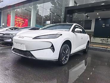 byd e1: BYD : 2026 г., Вариатор, Электромобиль, Седан — 1