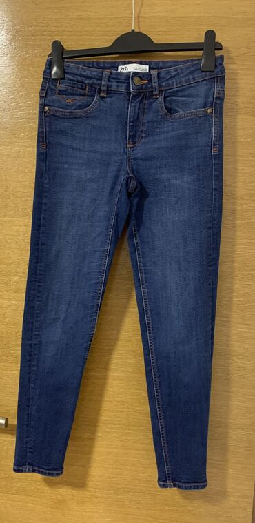 zara pantalone zenske: 28, 30, Teksas, Normalan struk, Skinny