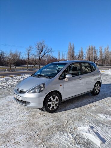 Honda: Honda Jazz: 2001 г., 1.3 л, Механика, Бензин, Хэтчбэк