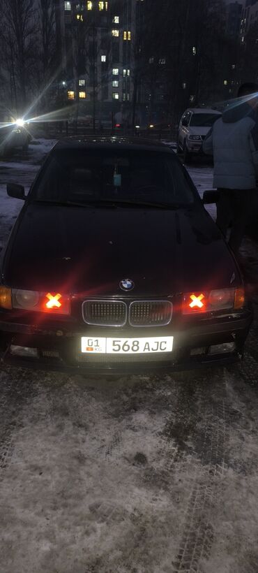 е34 2 8: BMW 3 series: 1991 г., 1.8 л, Механика, Бензин, Седан