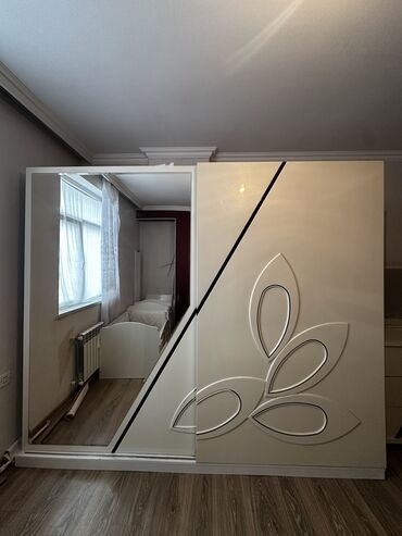 Yataq otağı dəstləri: İkinəfərlik çarpayı, Dolab, 2 tumba, Komod, Türkiyə, İşlənmiş — 6