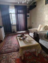 суточные квартиры в баку lalafo: Ehmedli metrosuna 3 dəqiqə piyada, əsas yolun kənarında, Kofemaniyanın