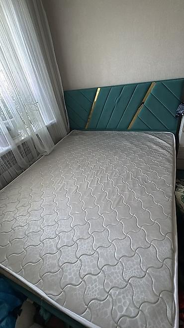диван одна спальный: Двуспальная кровать с мягким изголовьем + матрас. - Размер спального — 1