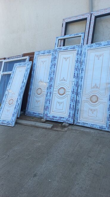 Qapıların təmiri: Naxışli Plasti̇k Hamam Qapıları. 350 man — 12