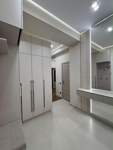 3: 3 комнаты, 80 м², 7 мкр 15 этаж — 5