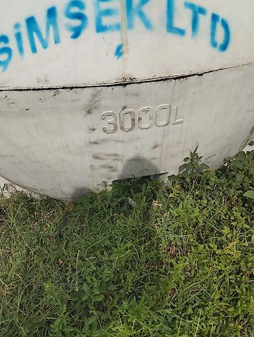 20 litrelik su bidonu: Su çəni – 3000 litr, plastik (polietilen) Marka: Şimşek Ölçülər — 3