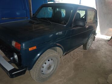 VAZ (LADA): VAZ (LADA) 4x4 Niva: 1.6 l | 2004 il Ofrouder/SUV lalafo.az -da VAZ (LADA): VAZ (LADA) 4x4 Niva: 1.6 l | 2004 il Ofrouder/SUV