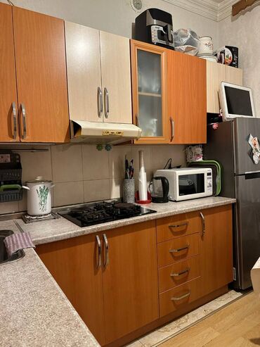 Uzunmüddətli kirayə mənzillər: Nəsimi rayonu, Mərdanov Qardaşları küçəsi — 6 mərtəbəli binanın 4-cü — 7