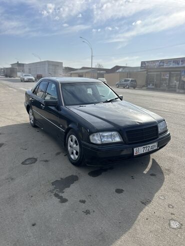 машина мерс с: Автомобиль Mercedes-Benz E280 в черном цвете. Седан с классическим