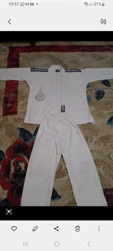 груша манекен бишкек: 30 manata CÜDO paltarı az istifade olunub 15 yaşdan yuxarı istifade