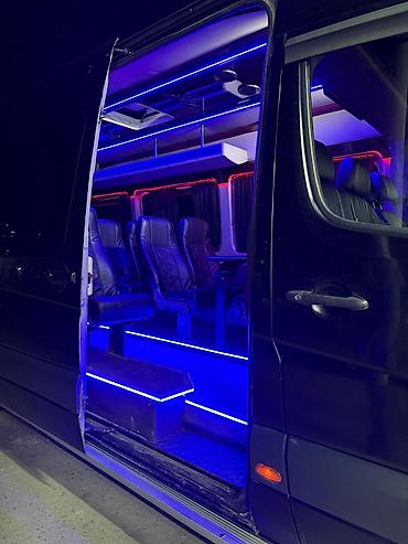 Аренда пассажирского буса: Mercedes-Benz Sprinter — комфортабельный микроавтобус/минивэн в черном — 11
