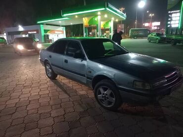 mazda хэтчбек: Mazda 626: 1990 г., 2 л, Механика, Бензин, Хэтчбэк