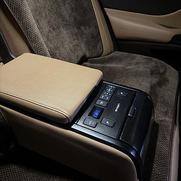 Lexus: Lexus ES: 2019 г., 2.5 л, Вариатор, Гибрид, Седан — 16