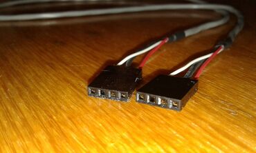 Digər ehtiyat hissələri: Masaüstü kompüter üçün "Sata" kabelləri satılır. Biri 5 manat — 3