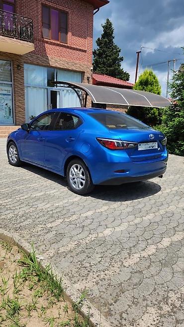 toyota prius kapot: Toyota Yaris: 1.5 l | 2017 il Sedan — 1