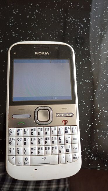 nokia 1: Nokia E5