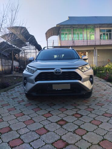 Toyota: Toyota RAV4: 2020 г., 2.5 л, Бензин