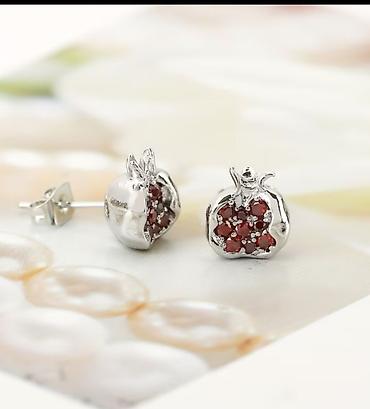 Кулоны и подвески: Подставка на сумку
Брелок at lalafo.kg — 12 Кулоны и подвески: Подставка на сумку
Брелок — 12