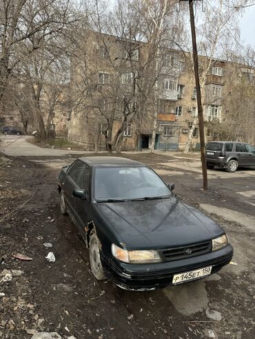 Subaru: Subaru Legacy: 1992 г., 2.2 л, Механика, Бензин, Седан