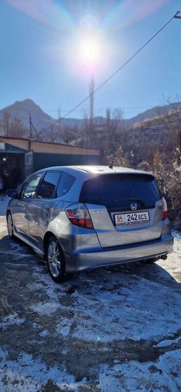 волво продаю: Honda Fit: 2008 г., 1.5 л, Автомат, Бензин