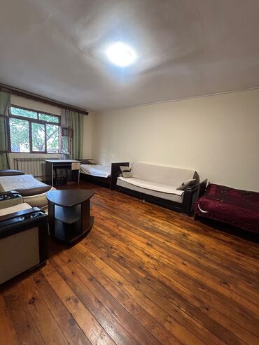 Uzunmüddətli kirayə mənzillər: Kirayə verilən mənzil – 3 otaq Plan və xüsusiyyətlər: - Geniş — 13