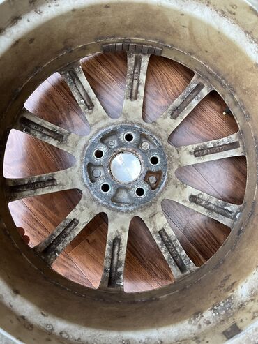 Диски: Литые Диски R 18 Subaru, Комплект, отверстий - 5, Б/у — 10